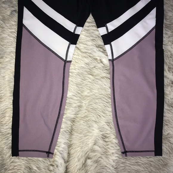 REEBOK Frame ColorBlock High Rise Legging Plus - Picture 4 of 9